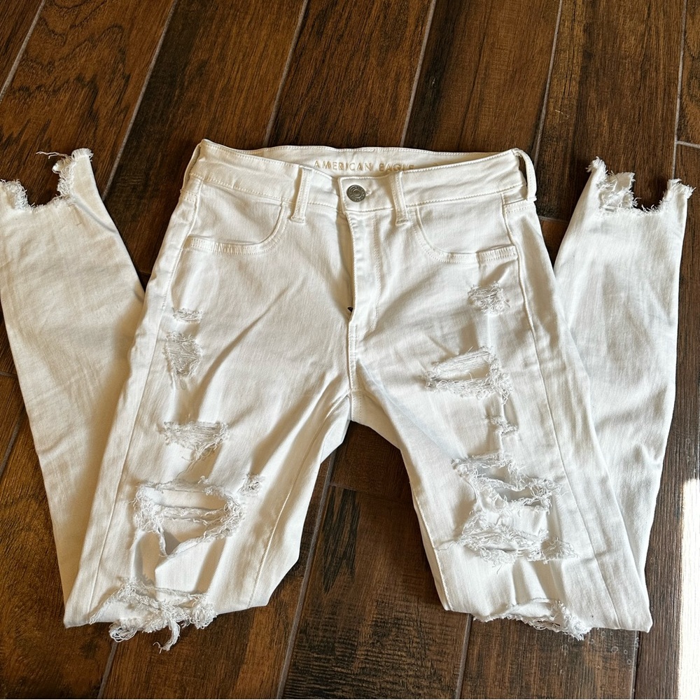 American Eagle White Jeans